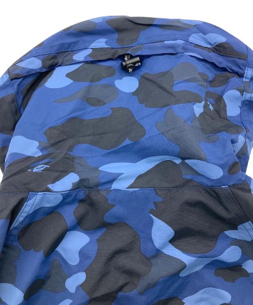 A BATHING APE（ア ベイシング エイプ）A BATHING APE (ア ベイシング エイプ) カモ柄マウンテンパーカー ネイビー サイズ:XLの古着・服飾アイテム