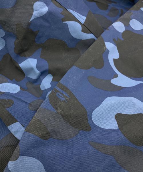 A BATHING APE（ア ベイシング エイプ）A BATHING APE (ア ベイシング エイプ) カモ柄マウンテンパーカー ネイビー サイズ:XLの古着・服飾アイテム