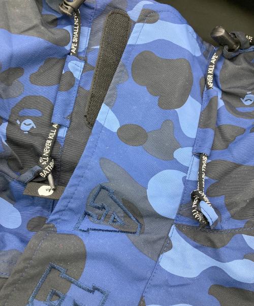A BATHING APE（ア ベイシング エイプ）A BATHING APE (ア ベイシング エイプ) カモ柄マウンテンパーカー ネイビー サイズ:XLの古着・服飾アイテム