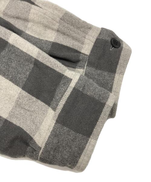UNUSED（アンユーズド）UNUSED (アンユーズド) CPOブロックチェックシャツジャケット/Block Check Shirt Jacket グレー サイズ:3の古着・服飾アイテム