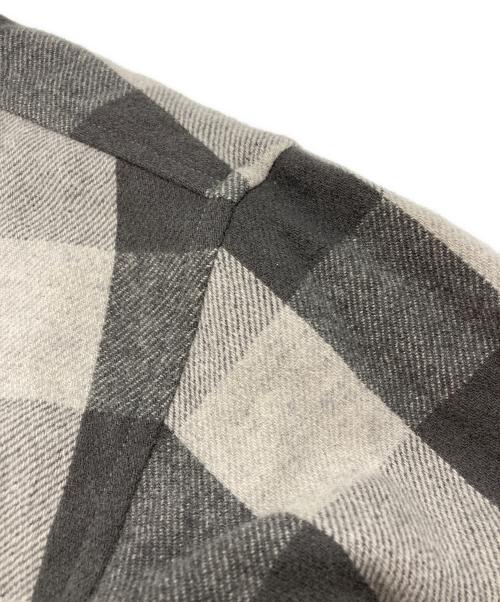 UNUSED（アンユーズド）UNUSED (アンユーズド) CPOブロックチェックシャツジャケット/Block Check Shirt Jacket グレー サイズ:3の古着・服飾アイテム