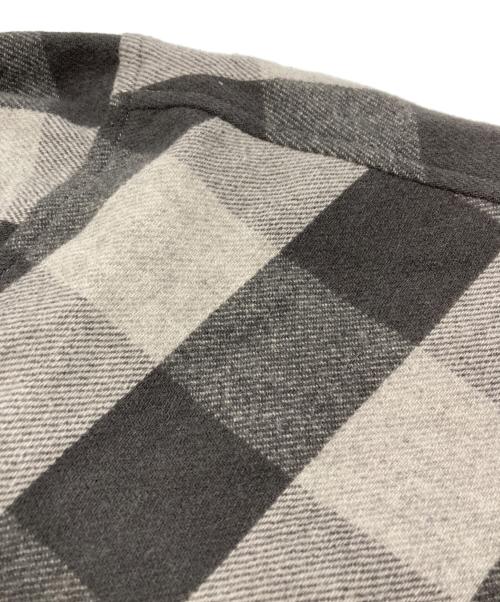 UNUSED（アンユーズド）UNUSED (アンユーズド) CPOブロックチェックシャツジャケット/Block Check Shirt Jacket グレー サイズ:3の古着・服飾アイテム
