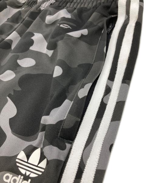 adidas（アディダス）adidas (アディダス) A BATHING APE (ア ベイシング エイプ) トラックパンツ ブラック サイズ:Lの古着・服飾アイテム