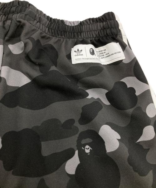 adidas（アディダス）adidas (アディダス) A BATHING APE (ア ベイシング エイプ) トラックパンツ ブラック サイズ:Lの古着・服飾アイテム