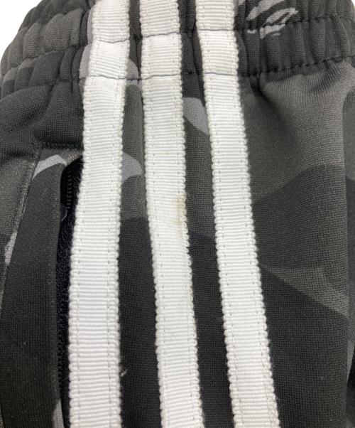 adidas（アディダス）adidas (アディダス) A BATHING APE (ア ベイシング エイプ) トラックパンツ ブラック サイズ:Lの古着・服飾アイテム