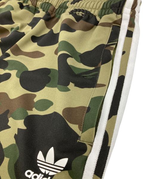 adidas（アディダス）adidas (アディダス) A BATHING APE (ア ベイシング エイプ) トラックパンツ グリーン サイズ:Ｍの古着・服飾アイテム