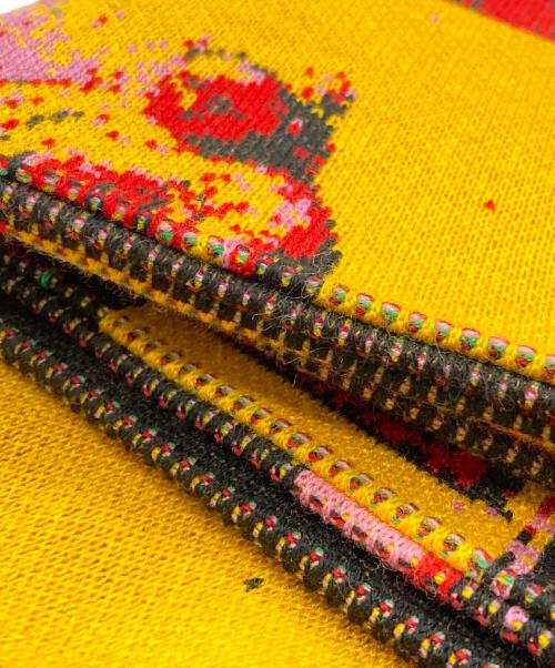 MONTMARTRE NEW YORK（モンマルトル ニューヨーク）MONTMARTRE NEW YORK (モンマルトル ニューヨーク) Deep Beauty Scarf/ディープビューティースカーフ レッド×ブラックの古着・服飾アイテム