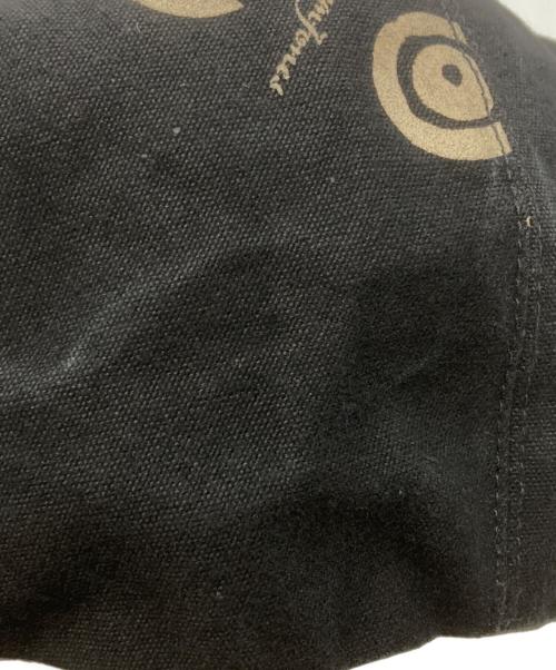 Stephen Jones（スティーブンジョーンズ）Stephen Jones (スティーブンジョーンズ) 10 corso como (ディエチ コルソコモ) COMME des GARCONS (コムデギャルソン) 別注ハンチング キャップ ブラックの古着・服飾アイテム