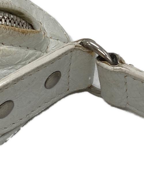 BALENCIAGA（バレンシアガ）BALENCIAGA (バレンシアガ) グラフィティスーベニアベルトバッグ/Graffiti Souvenir Belt Bag ホワイトの古着・服飾アイテム