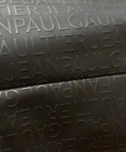 Jean Paul GAULTIER（ジャンポールゴルチェ）Jean Paul GAULTIER (ジャンポールゴルチェ) タイポグラフィエンボストートバッグ/ypography Embossed Tote Bag ブラックの古着・服飾アイテム