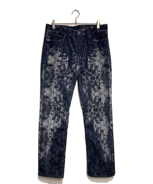ISSEY MIYAKE MEN（イッセイミヤケメン）ISSEY MIYAKE MEN (イッセイミヤケメン) トロンプルイユ転写デニムパンツ/Trompe L'oeil Printed Denim Pants インディゴ サイズ:4の古着・服飾アイテム