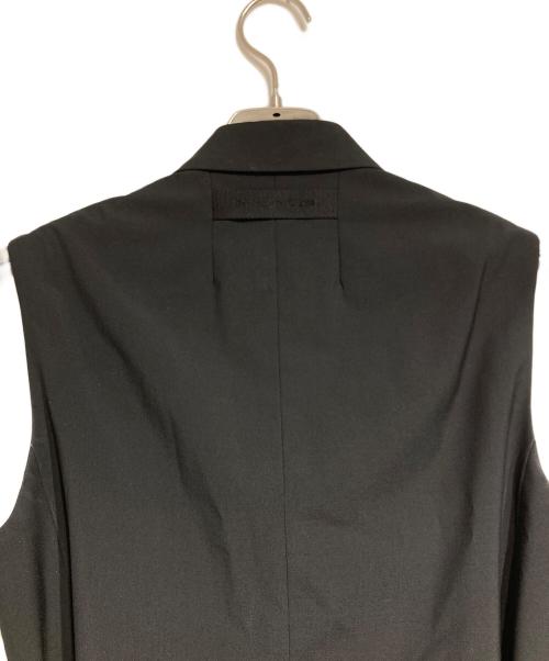 1017 ALYX 9SM（テンセブンティーン アリクス ナインエスエム）1017 ALYX 9SM (テンセブンティーン アリクス ナインエスエム) ローラーコースターバックルスリーブレスコート ブラック サイズ:XSの古着・服飾アイテム