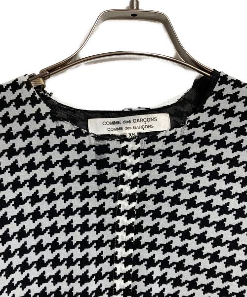 COMME des GARCONS COMME des GARCONS（コムデギャルソン コムデギャルソン）COMME des GARCONS COMME des GARCONS (コムデギャルソン コムデギャルソン) ハウンドトゥースレイヤードブラウス ホワイト サイズ:XSの古着・服飾アイテム