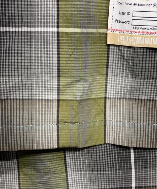 Maison MIHARA YASUHIRO（メゾン ミハラ ヤスヒロ）Maison MIHARA YASUHIRO (メゾン ミハラ ヤスヒロ) スカーフディティール チェックシャツ/Scarf Detail CheckShirt グレー×カーキ サイズ:46の古着・服飾アイテム