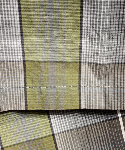 Maison MIHARA YASUHIRO（メゾン ミハラ ヤスヒロ）Maison MIHARA YASUHIRO (メゾン ミハラ ヤスヒロ) スカーフディティール チェックシャツ/Scarf Detail CheckShirt グレー×カーキ サイズ:46の古着・服飾アイテム