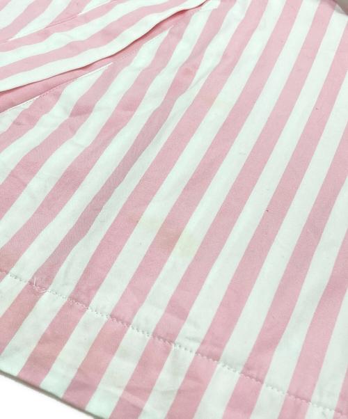 COMME des GARCONS HOMME PLUS（コムデギャルソンオムプリュス）COMME des GARCONS HOMME PLUS (コムデギャルソンオムプリュス) インナープリントストライプジップシャツ/Striped Zip-Up Shirt with Inner Print ピンク サイズ:-の古着・服飾アイテム