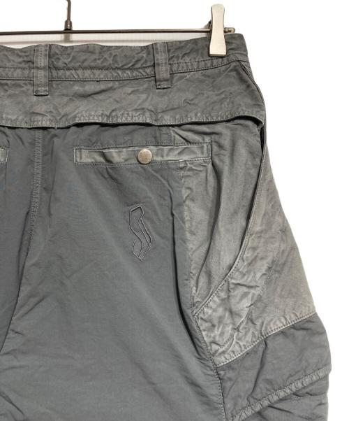 C.P COMPANY（シーピーカンパニー）C.P COMPANY (シーピーカンパニー) KIKO KOSTADINOV (キコ・コスタディノフ) 2トーンカーゴパンツ/Two-tone cargo pants グレー サイズ:Mの古着・服飾アイテム