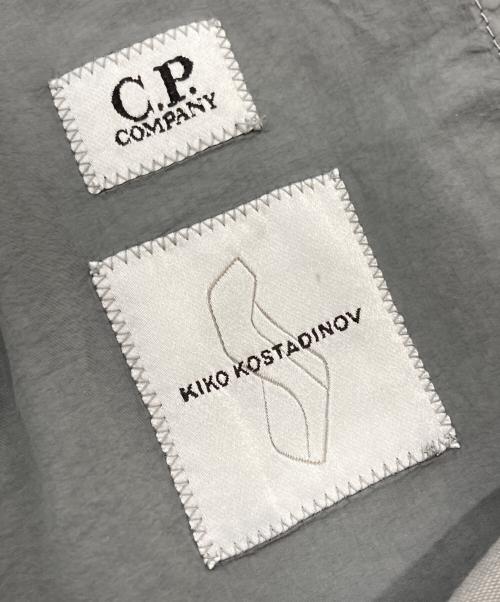 C.P COMPANY（シーピーカンパニー）C.P COMPANY (シーピーカンパニー) KIKO KOSTADINOV (キコ・コスタディノフ) 2トーンカーゴパンツ/Two-tone cargo pants グレー サイズ:Mの古着・服飾アイテム