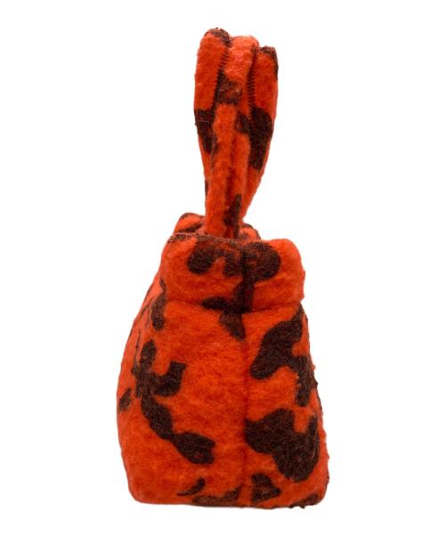 ERL（イーアールエル）ERL (イーアールエル) mini puffer bag/ニパファーバッグ オレンジの古着・服飾アイテム