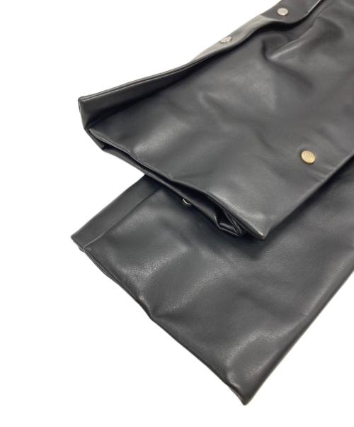 COMME des GARCONS HOMME PLUS（コムデギャルソンオムプリュス）COMME des GARCONS HOMME PLUS (コムデギャルソンオムプリュス) フェイクレザーロングジャケット ブラック サイズ:Sの古着・服飾アイテム