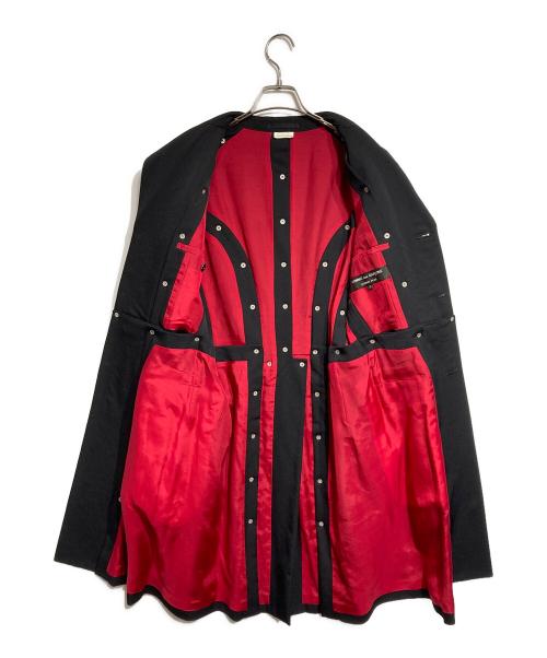 COMME des GARCONS HOMME PLUS（コムデギャルソンオムプリュス）COMME des GARCONS HOMME PLUS (コムデギャルソンオムプリュス) ウールギャバスタッズロングジャケット ブラック サイズ:Sの古着・服飾アイテム