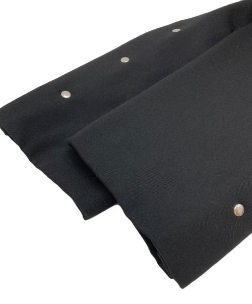 COMME des GARCONS HOMME PLUS（コムデギャルソンオムプリュス）COMME des GARCONS HOMME PLUS (コムデギャルソンオムプリュス) ウールギャバスタッズロングジャケット ブラック サイズ:Sの古着・服飾アイテム