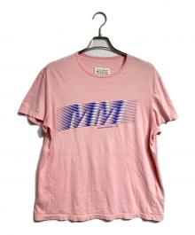 Maison Margiela（メゾンマルジェラ）の古着「ロゴプリントTシャツ/logo graphic T-shirt」｜ピンク