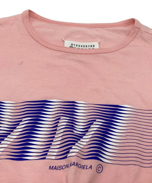 Maison Margiela（メゾンマルジェラ）Maison Margiela (メゾンマルジェラ) ロゴプリントTシャツ/logo graphic T-shirt ピンク サイズ:48の古着・服飾アイテム