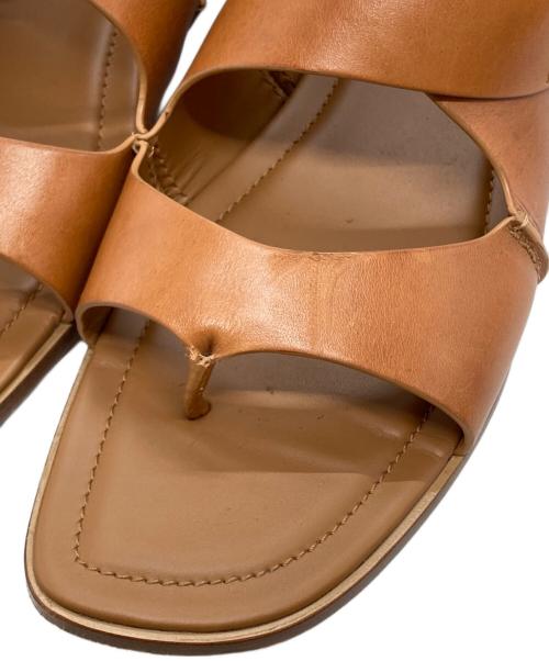 TOD'S（トッズ）TOD'S (トッズ) バックルフラットトングサンダル/ Buckle flat thong sandals ブラウン サイズ:39の古着・服飾アイテム