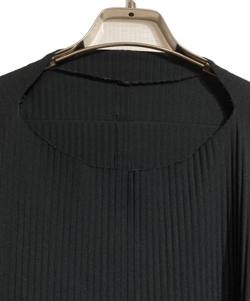 me ISSEY MIYAKE（ミーイッセイ ミヤケ）me ISSEY MIYAKE (ミーイッセイ ミヤケ) プリーツポンチョワンピース/Pleated Poncho Dress ブラック サイズ:-の古着・服飾アイテム