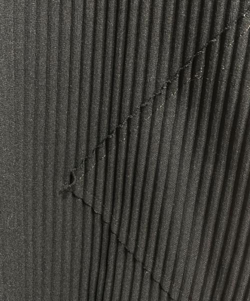 me ISSEY MIYAKE（ミーイッセイ ミヤケ）me ISSEY MIYAKE (ミーイッセイ ミヤケ) プリーツポンチョワンピース/Pleated Poncho Dress ブラック サイズ:-の古着・服飾アイテム