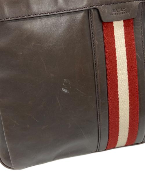 BALLY（バリー）BALLY (バリー) ストライプレザーショルダーバッグ/Striped Leather Shoulder Bag ブラウンの古着・服飾アイテム