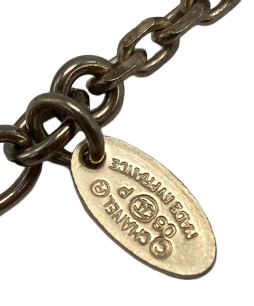 CHANEL（シャネル）CHANEL (シャネル) ココマークカメリアハートモチーフネックレス/Chanel CC Camellia Heart Motif Necklace ブラック×アイボリーの古着・服飾アイテム