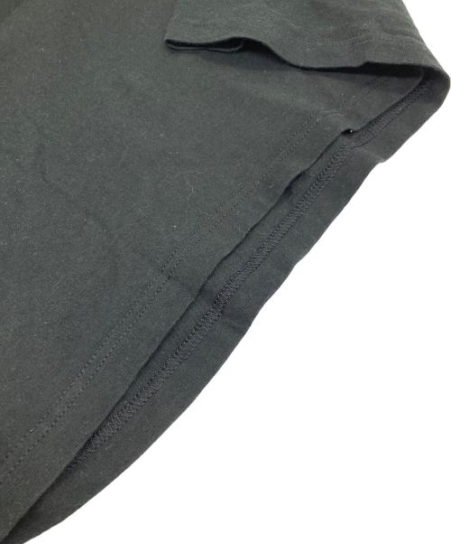 stussy（ステューシー）stussy (ステューシー) UNDEFEATED (アンディフィーテッド) WORDWIDE TEE ブラック サイズ:	SIZE Lの古着・服飾アイテム