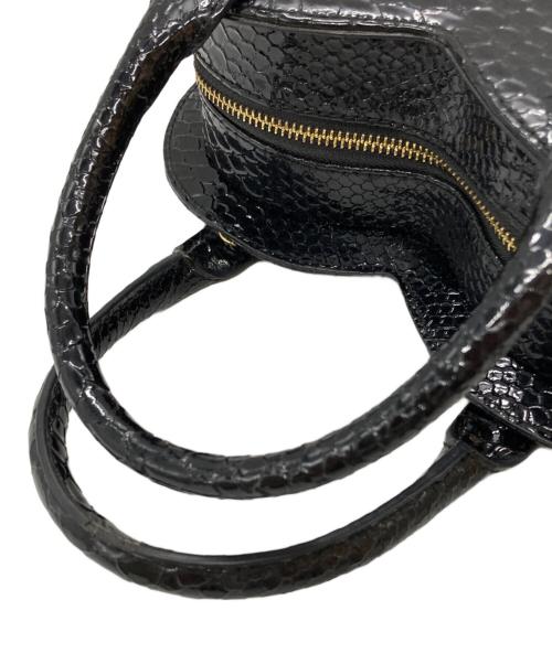 Vivienne Westwood ANGLOMANIA（ヴィヴィアンウエストウッドアングロマニア）Vivienne Westwood ANGLOMANIA (ヴィヴィアンウエストウッドアングロマニア) FRILLY SNAKE HEART バッグ ブラックの古着・服飾アイテム