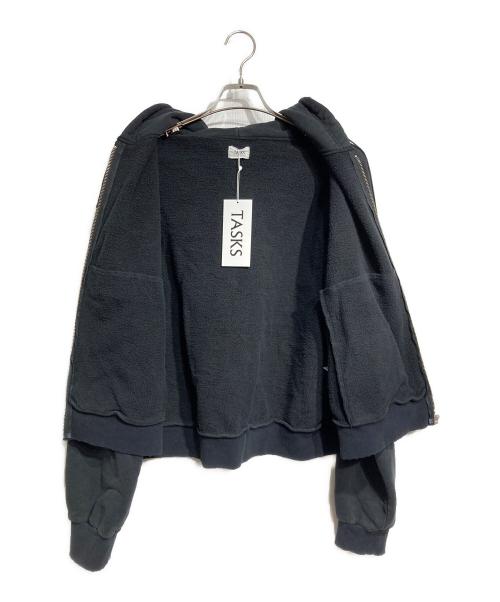TASKS（タスク）TASKS (タスク) ジップポケットダメージデザインパーカー/Distressed Zip-Pocket Hoodie ブラック サイズ:Fの古着・服飾アイテム