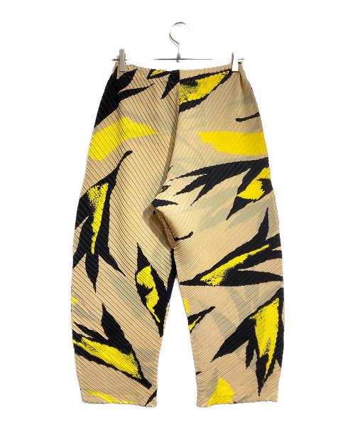ISSEY MIYAKE（イッセイミヤケ）ISSEY MIYAKE (イッセイミヤケ) プリントカーブプリーツパンツ/Printed Curved Pleated Pants ベージュ サイズ:2の古着・服飾アイテム