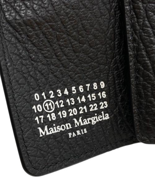 Maison Margiela（メゾンマルジェラ）Maison Margiela (メゾンマルジェラ) 4ステッチ三つ折りウォレット/4-stitch tri-fold wallet ブラックの古着・服飾アイテム