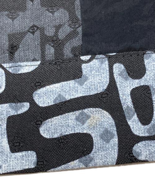 BLACK COMME des GARCONS（ブラックコムデギャルソン）BLACK COMME des GARCONS (ブラックコムデギャルソン) メッセージプリント・ポリジャガードジャケット/Message print polyester jacquard jacket ブラック サイズ:Lの古着・服飾アイテム