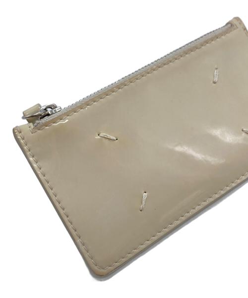 Maison Margiela（メゾンマルジェラ）Maison Margiela (メゾンマルジェラ) フラグメントケース/カードケース/Fragment case / Card case アイボリーの古着・服飾アイテム