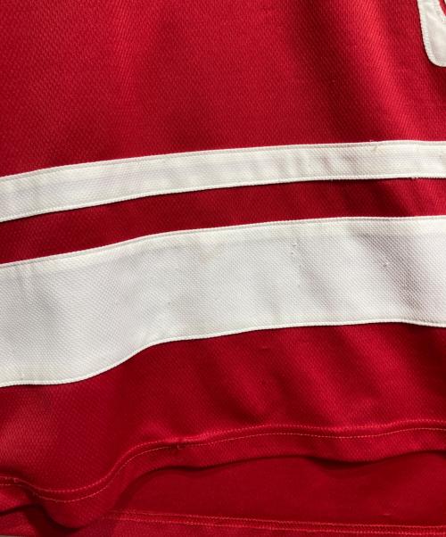 EMOTIONALLY UNAVAILABLE（エモーショナリー・アンアベイラブル）EMOTIONALLY UNAVAILABLE (エモーショナリー・アンアベイラブル) HOCKEY JERSEY/ホッケージャージ レッド サイズ:XLの古着・服飾アイテム