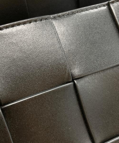 BOTTEGA VENETA（ボッテガベネタ）BOTTEGA VENETA (ボッテガベネタ) Intrecciato Cassette Shoulder Bag/イントレチャートカセットショルダーバッグ ブラックの古着・服飾アイテム