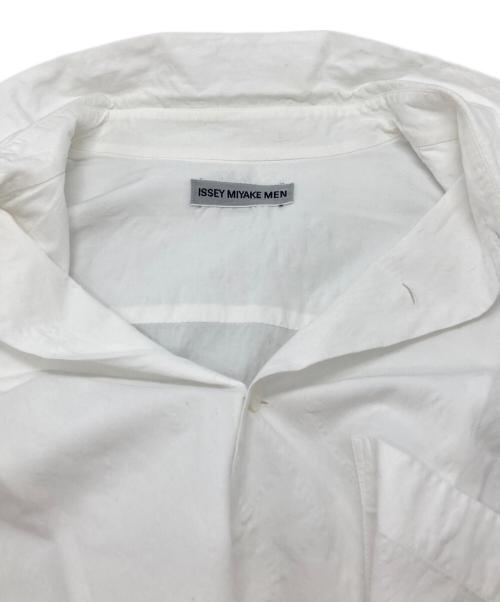 ISSEY MIYAKE MEN（イッセイミヤケメン）ISSEY MIYAKE MEN (イッセイミヤケメン) ダイヤプリーツシャツ/Diamond-pleated shirt ホワイト サイズ:3の古着・服飾アイテム