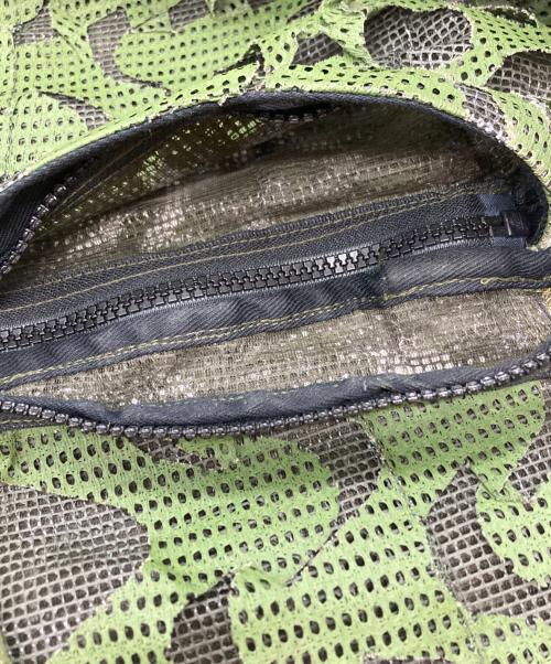 TIRED・TV（タイアード・ティーヴィー）TIRED・TV (タイアード・ティーヴィー) HIDE&SEEK CONVERTIBLE OVERPANT DESERT CAMO/ハイドアンドシーク・コンバーチブル・オーバーパンツ（デザートカモ柄） グリーン サイズ:Sの古着・服飾アイテム