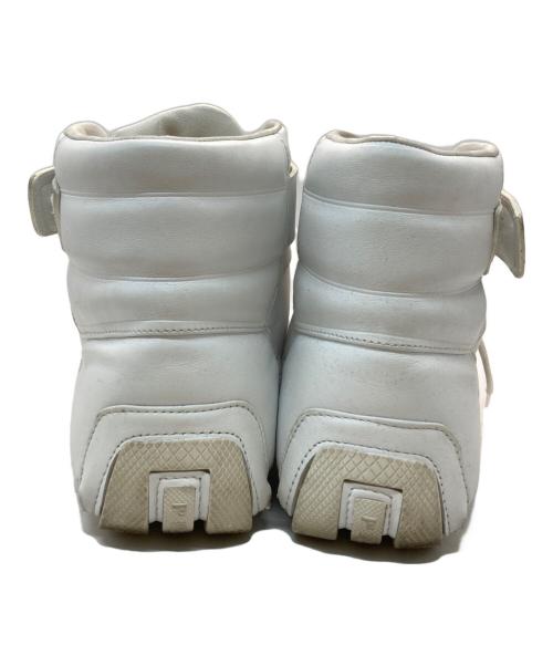 PRADA（プラダ）PRADA (プラダ) ハイトップスニーカー/High-top Sneakers ホワイト サイズ:7の古着・服飾アイテム