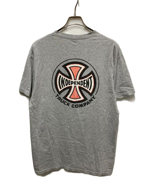 SUPREME（シュプリーム）SUPREME (シュプリーム) INDEPENDENT (インディペンデント) Pocket Tee グレー サイズ:	SIZE Lの古着・服飾アイテム