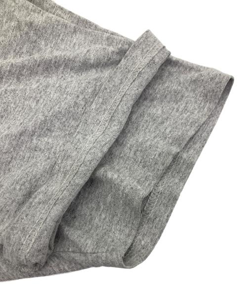 SUPREME（シュプリーム）SUPREME (シュプリーム) INDEPENDENT (インディペンデント) Pocket Tee グレー サイズ:	SIZE Lの古着・服飾アイテム