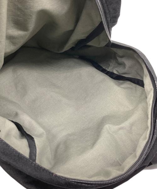 SUPREME（シュプリーム）SUPREME (シュプリーム) 25fw Velvet Backpack ブラックの古着・服飾アイテム