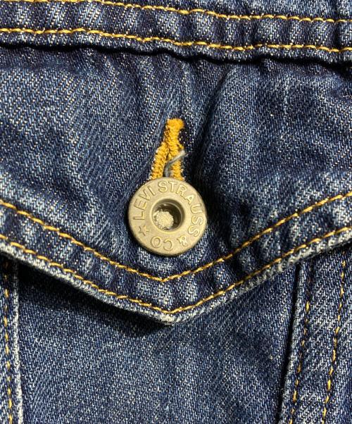 COMME des GARCONS JUNYA WATANABE MAN（コム デ ギャルソン ジュンヤ ワタナベ マン）COMME des GARCONS JUNYA WATANABE MAN (コム デ ギャルソン ジュンヤ ワタナベ マン) LEVI'S (リーバイス) フロント切替デニムストライプシャツ/長袖シャツ インディゴ サイズ:Sの古着・服飾アイテム