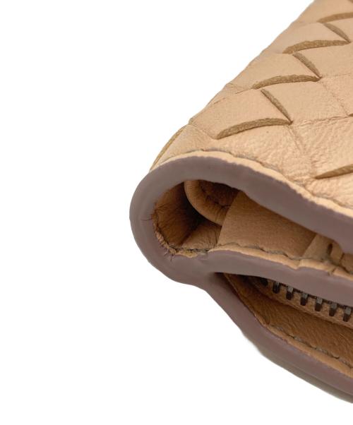 BOTTEGA VENETA（ボッテガベネタ）BOTTEGA VENETA (ボッテガベネタ) イントレチャートバタフライ2つ折りウォレット/Intrecciato ベージュの古着・服飾アイテム